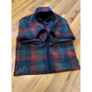 Biederlack Cuddle Wrap Throw Stadium Blanket Plaid Snap Zip Made in USA